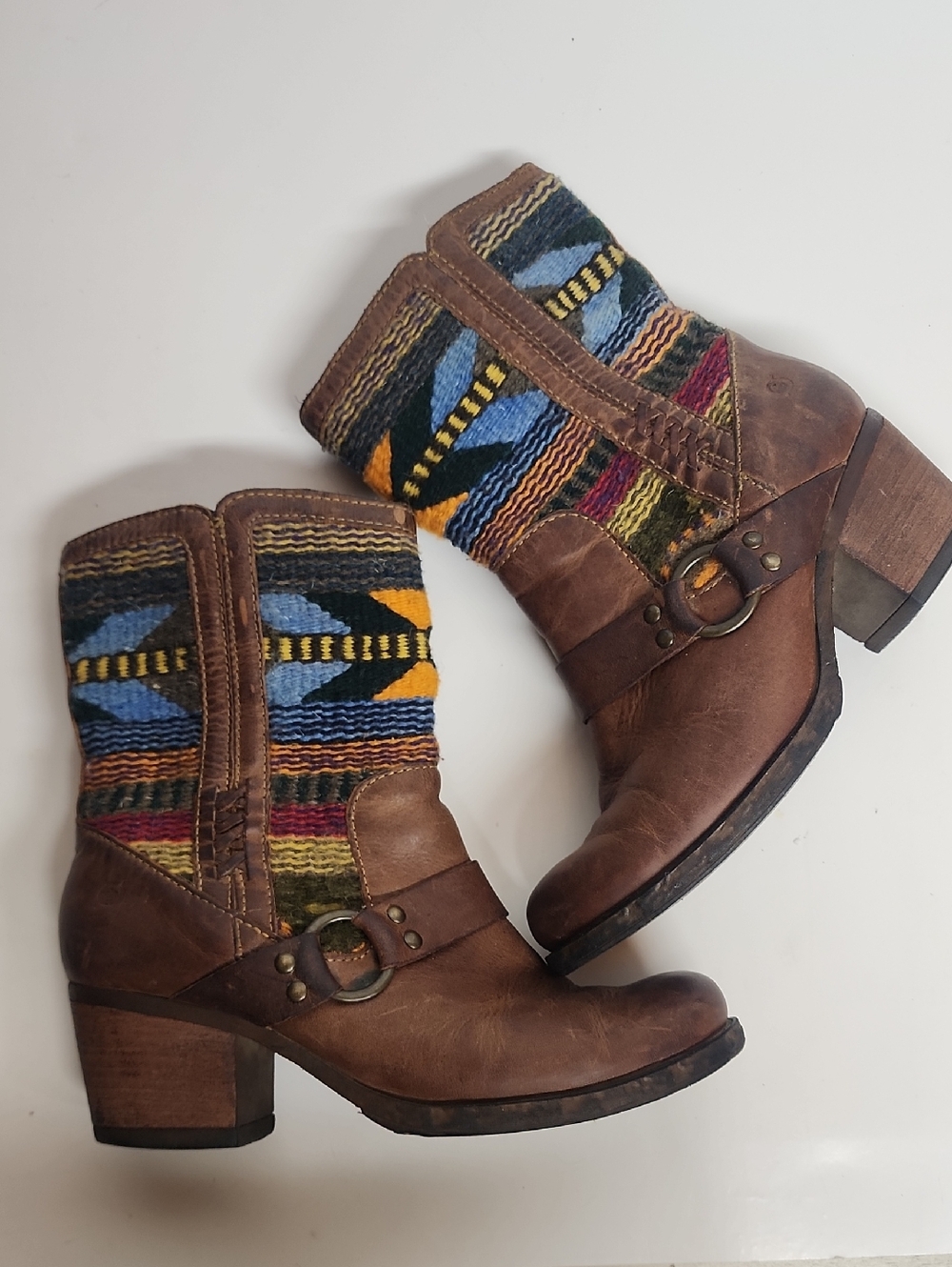 Distressed Born Brown Leather Mid-Heel Ankle Boots  Multicolor Knit Shaft 8.5/40 - Picture 11 of 13